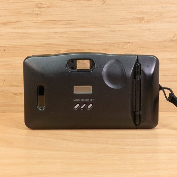 Samsung AF-Slim R 35mm Point & Shoot Film Camera / Tested & Working - Picture 5 of 9